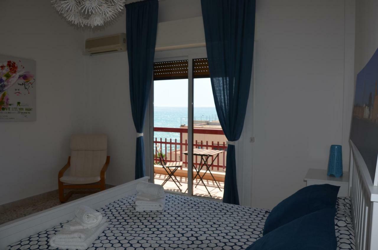 Appartamento La Finestra Sul Mare ポッツァッロ エクステリア 写真